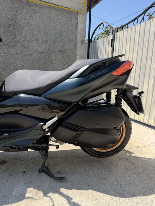 Yamaha X-Max 250 2022 год