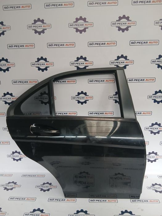PORTA TRASEIRA DIREITA PRETO MERCEDES C200 2.1CDI W204 ANO: 2012
