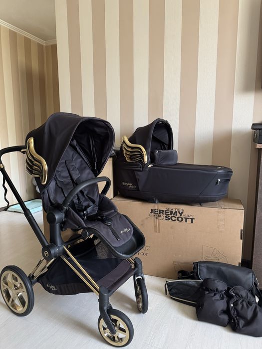 Продам коляску Cybex Priam 2 в 1