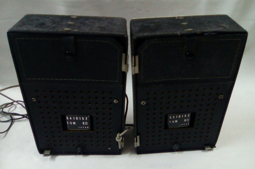 Hitachi Solid State Stereo Cassette Recorder c/ duas colunas