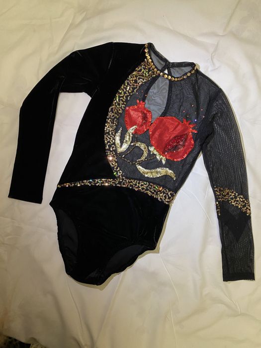 - Детский спортивный купальник трико боди для гимнастики танцев