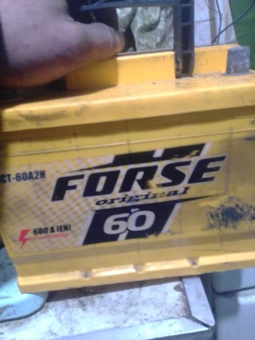 Акамулятор автомобильный