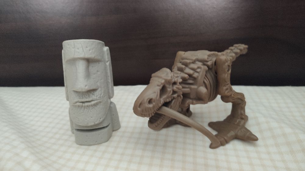 McDonald's and Burger King Toys64739005947777122