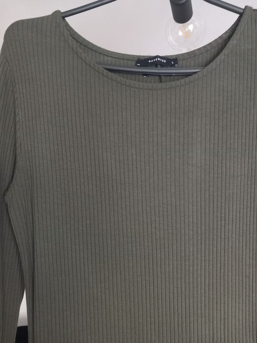 Dopasowana sukienka khaki rozm. 40