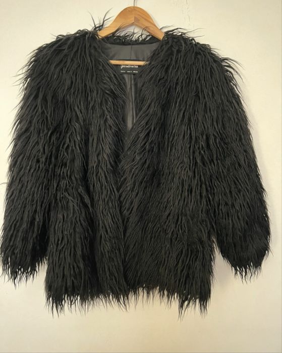 Casaco pelo Stradivarius