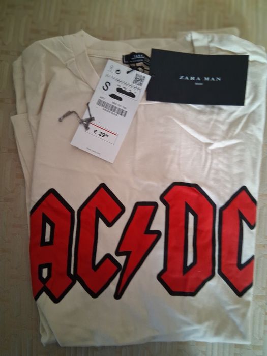 T-shirt AC DC nova
