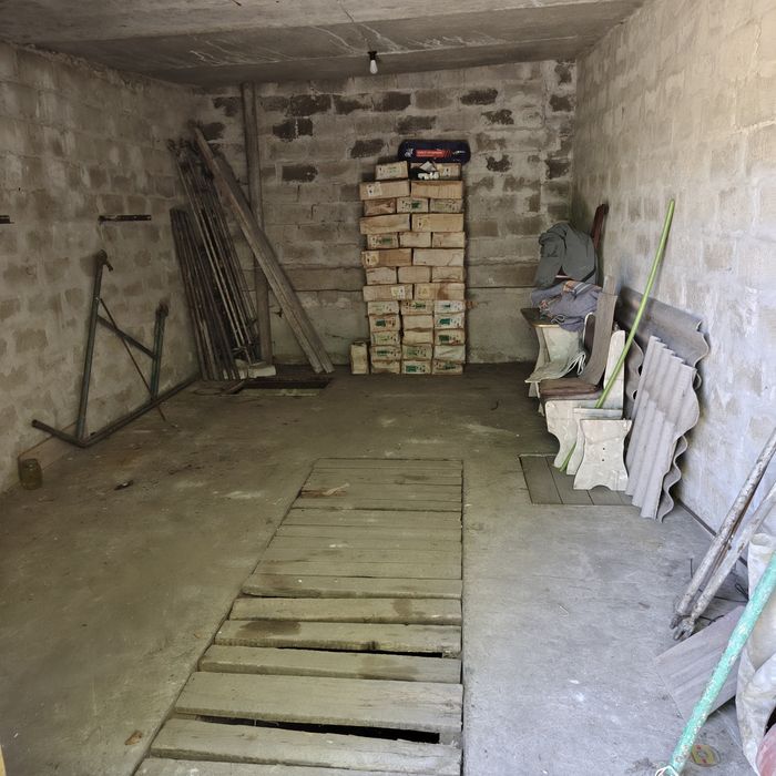 Гараж на масиві старого горгазу