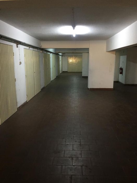Vendo garagem setubal