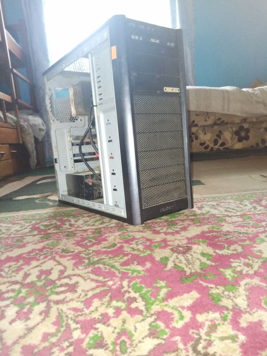 Системний блок ігровий з монітором