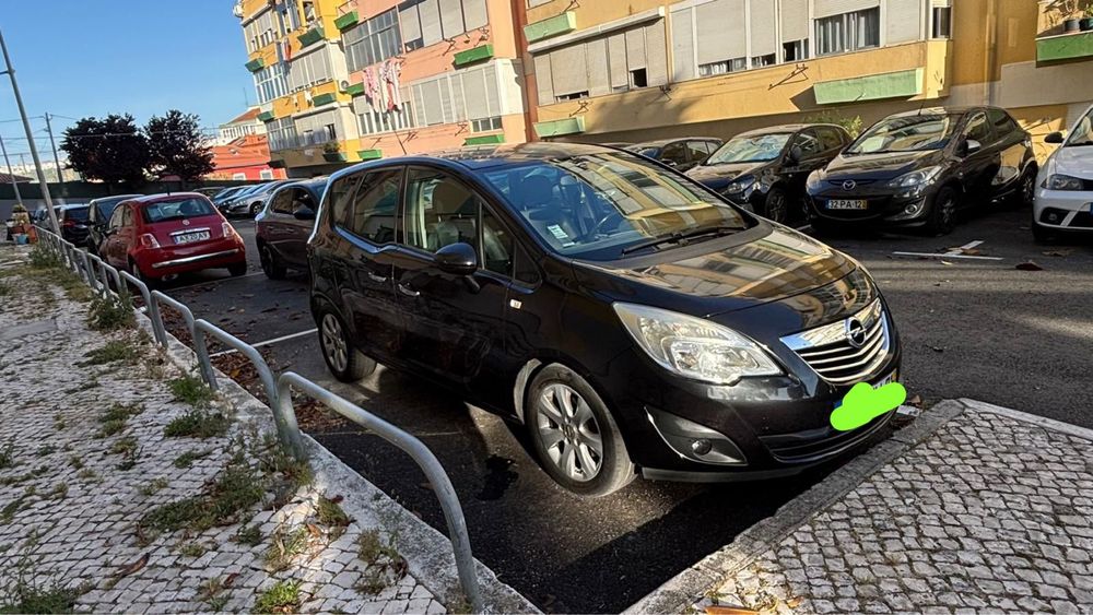 OPEL MERIVA 1.3 CDTI COSMO esta em excelente estado