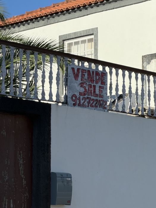 À venda de Moradia independente em Urzelina