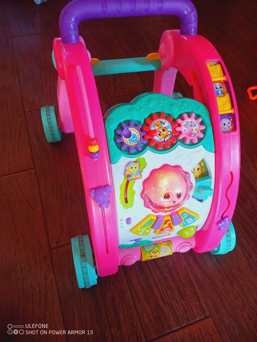 Interaktywny pchacz dla dzieci Little Tikes