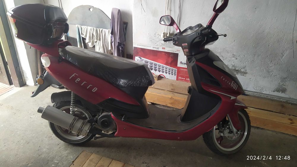 Skuter Ferro 601