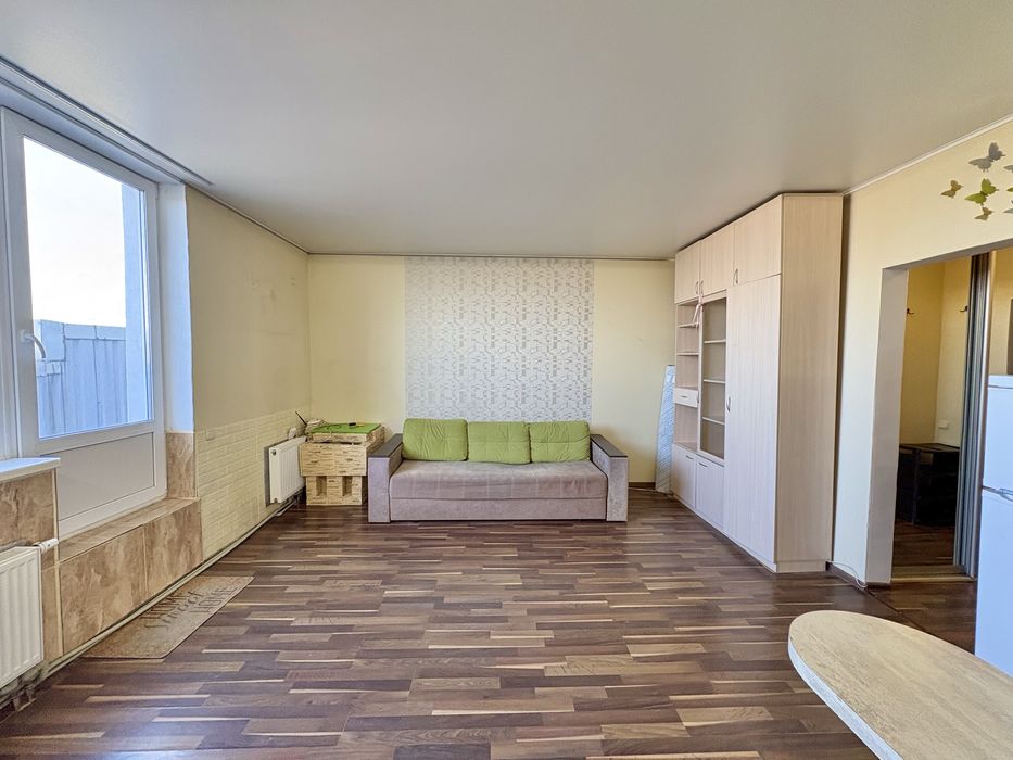 Продаж 1-кімн. студія, документам 10 років. м.Академмістечко