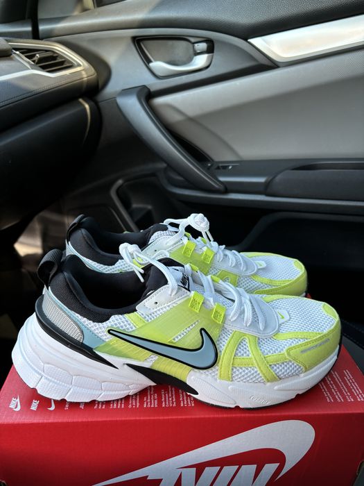 Женские Nike V2K Run  Новые  Оригинал