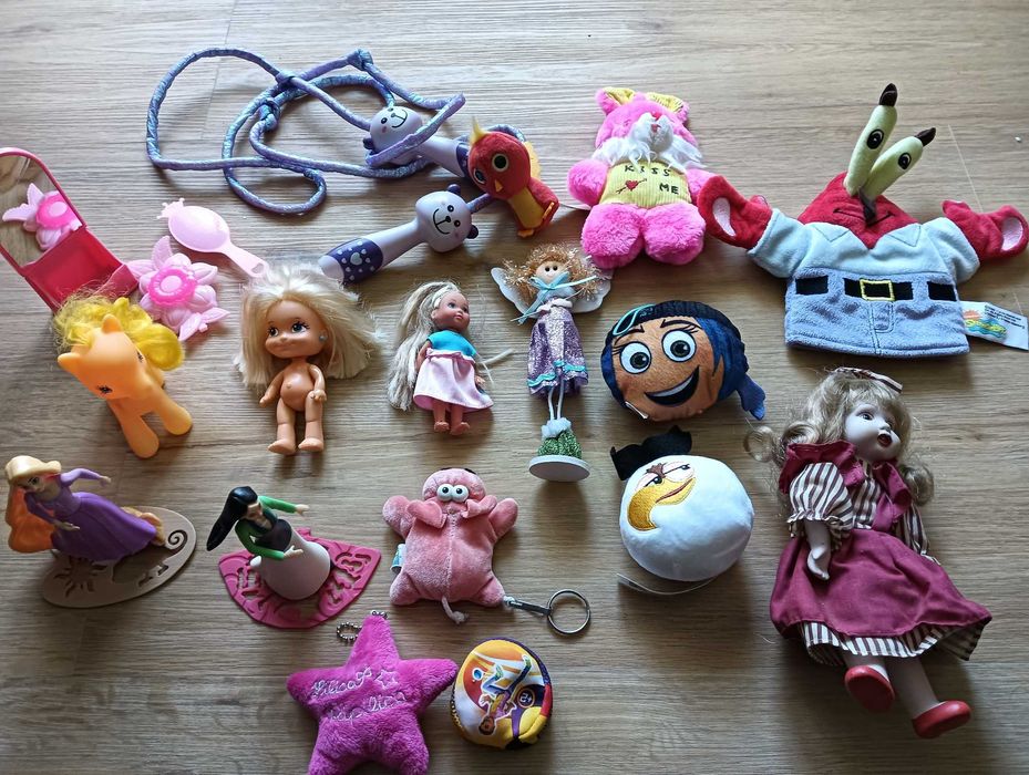 Vários brinquedos