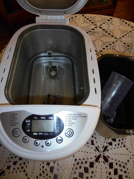 Máquina de Fazer Pão/Compotas - Ler descrição