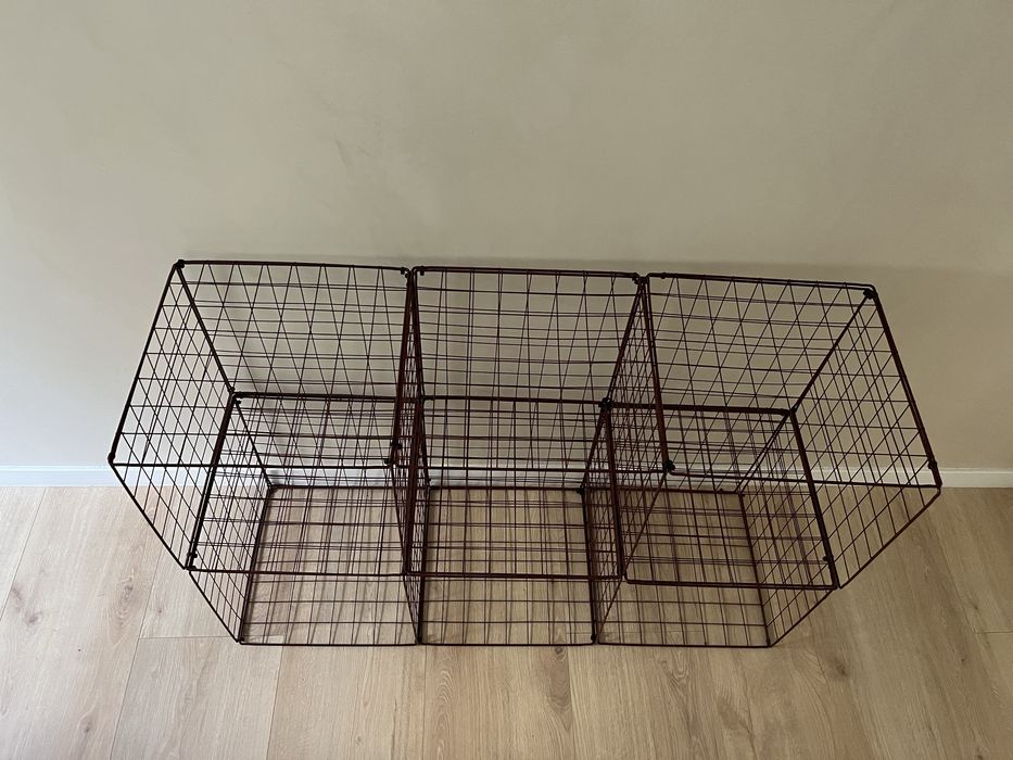 Szafa regał modułowy bordowy czerwony siatka metalowy boxy pudełka