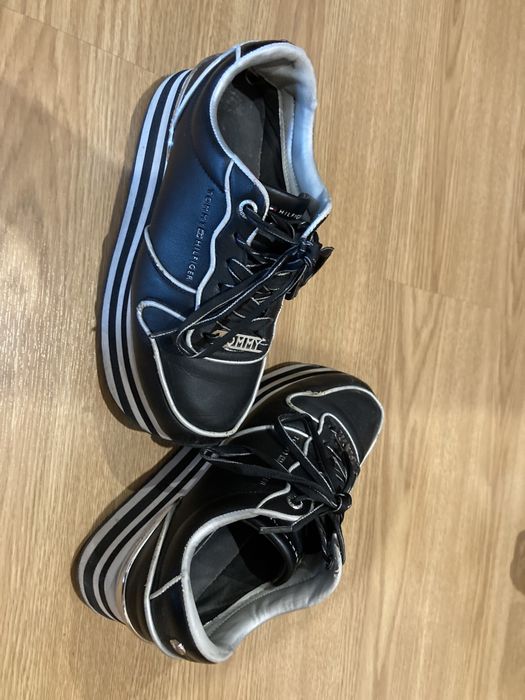 Sapatilhas senhora Tommy tam 36 em bom estado