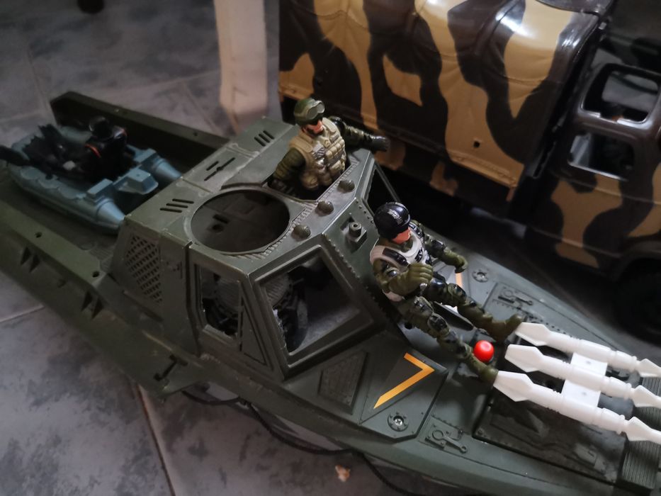 Brinquedos guerra grande porte