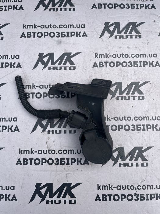 Датчик регулювання рівня фар передньої підвіски Opel Insignia