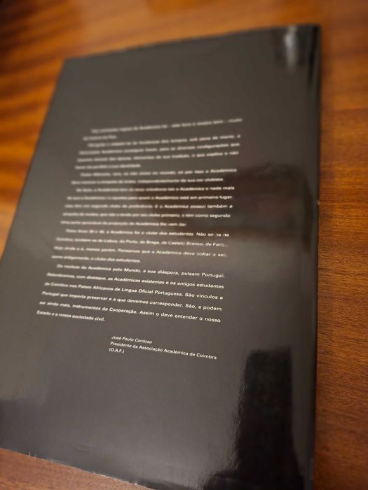 Livro sobre a Associação Académica de Coimbra - Edições Asa em 1995