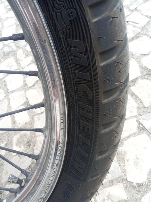 Suzuki Intruder 250cc – Novembro 2006 – Excelente Estado