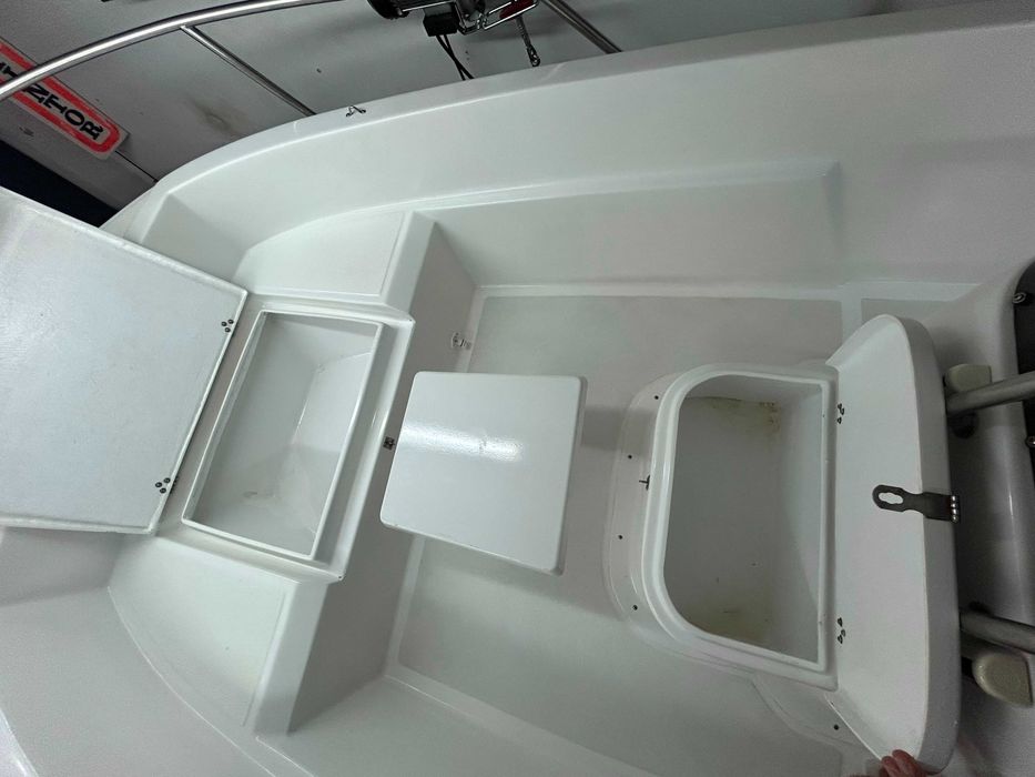 Barco Playmar 460 open, casco duplo