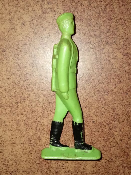 Игрушки времён СССР