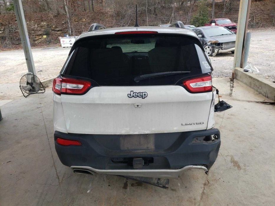 Бампер Jeep Cherokee KL Разборка Джип Чероки КЛ ШРОТ