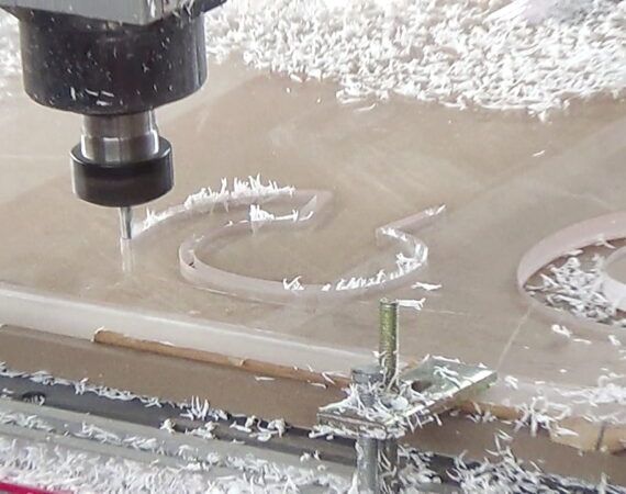 ЧПУ, порізка на ЧПУ, реклама, вивіски, таблиці шрифтом брайля, брайль