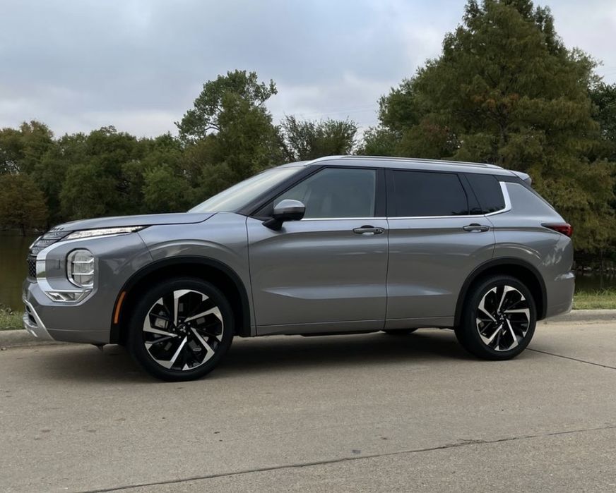 2023 Mitsubishi Outlander AWD