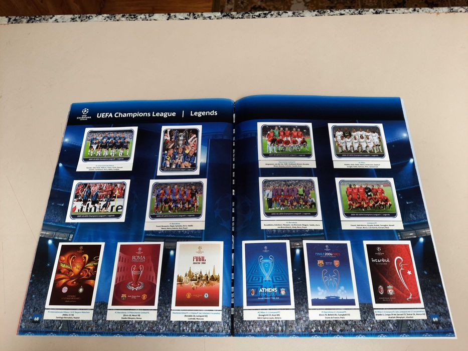 Caderneta de Futebol Champions League 2010/2011 Completa como NOVA