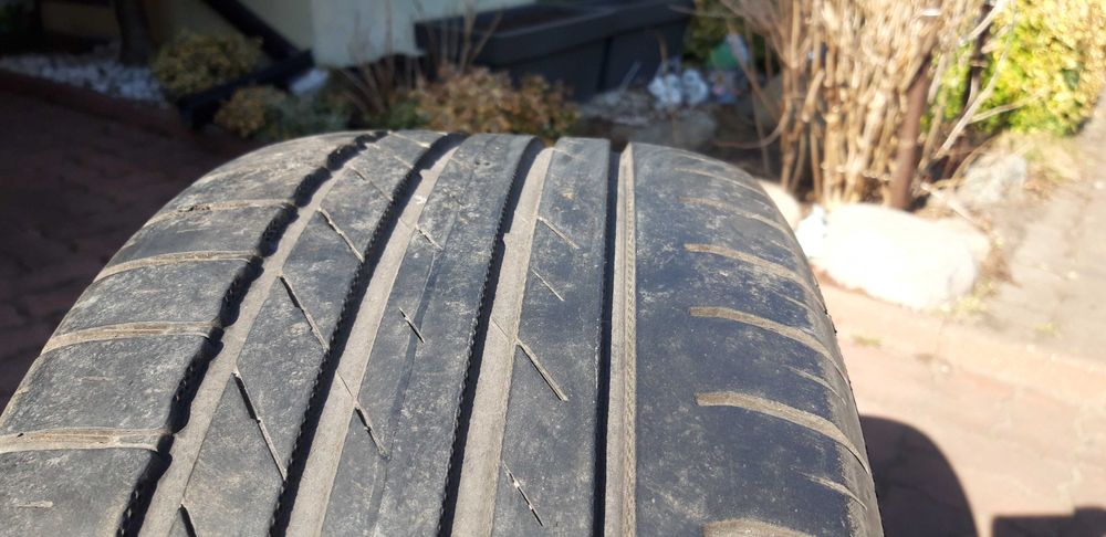 Opony Nokian 225 45  17  2022r