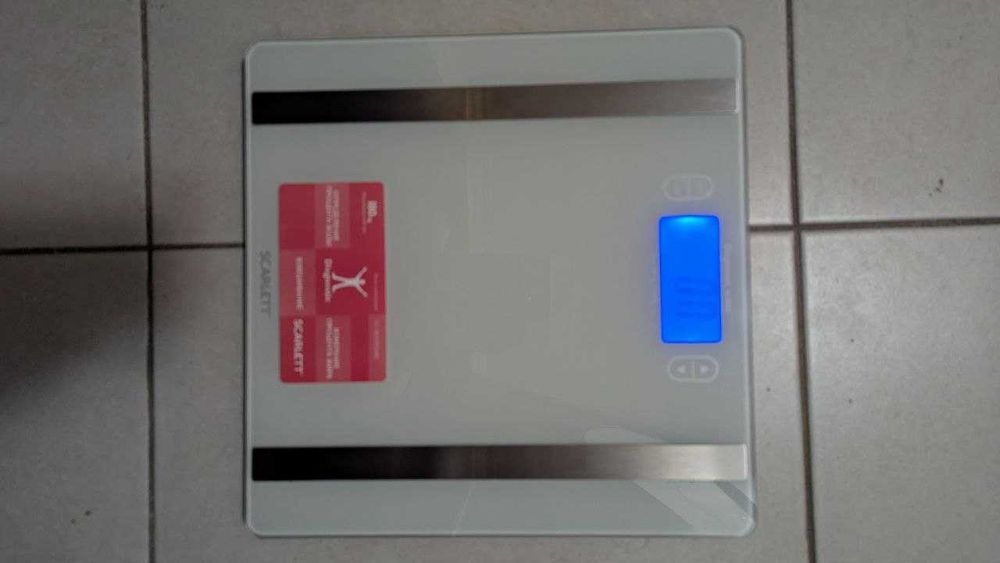 Ваги-смарт підлогові Scarlett (до 180кг)