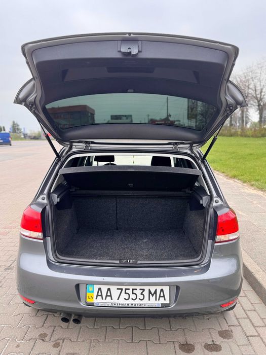 Volkswagen Golf 2011 - $8900