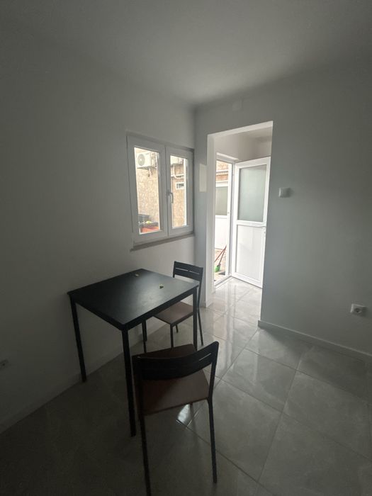 AP T1 30 m² com Terraço, Jardim, Estacionamento e Despesas Incluídas – Montijo
