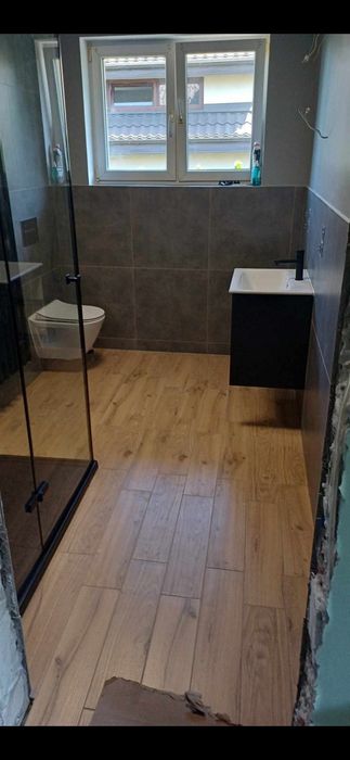 Remont i wykończenie .