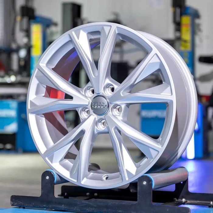 FABRYCZNIE NOWE Oryginalne Felgi Audi 18" A3 A4 A6 A8 Q2 Q3 TT