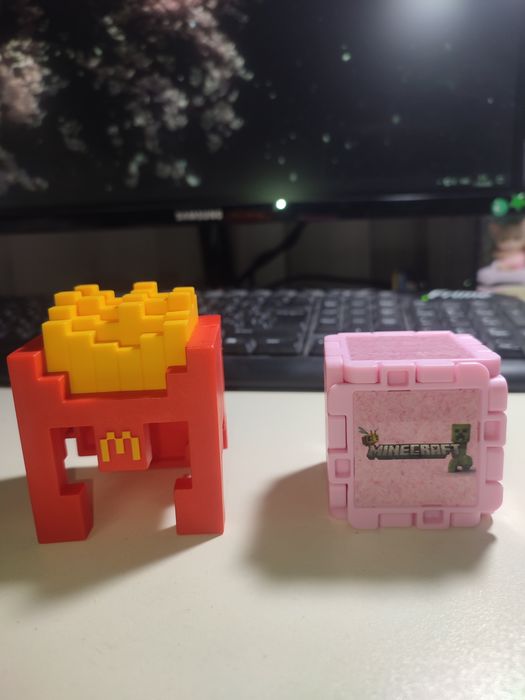 Фігурки майкрафт від McDonald's