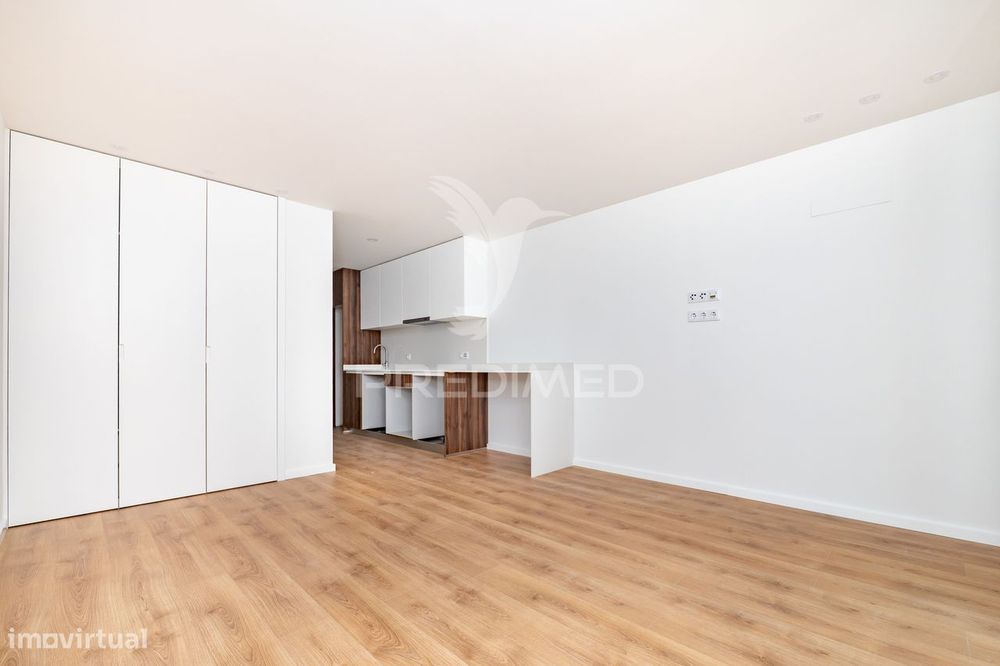 Apartamento T0 No Centro De Braga | Oportunidade
