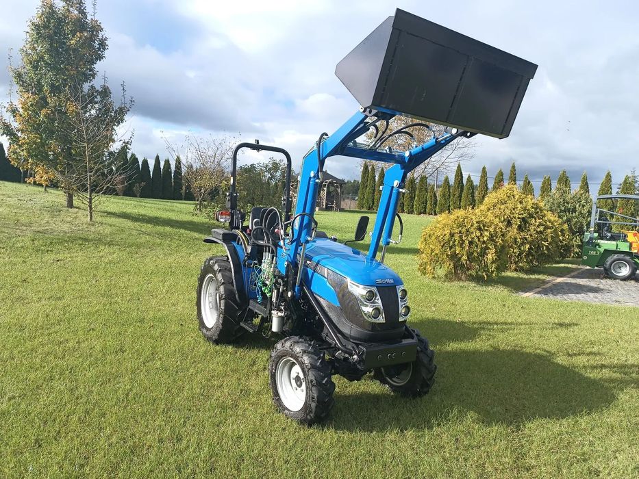 Solis 22  Ciągnik Rolniczy  z ładowaczem , łyżka -wyprzedaż rocznika