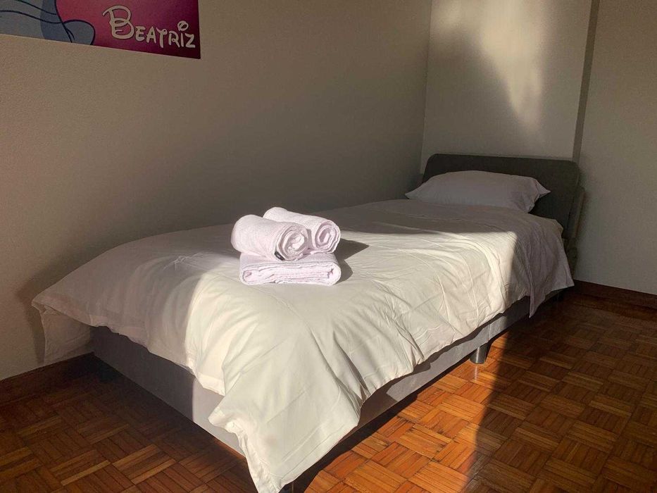 Cama de solteiro NOVA