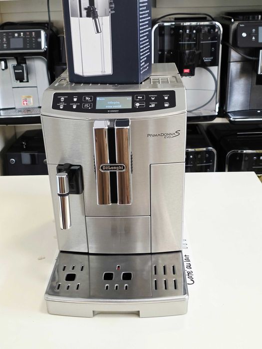 Кавомашина кофемашина Delonghi PrimaDonna S Evo ECAM 510.55