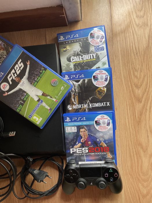 PlayStation 4 em bom estado