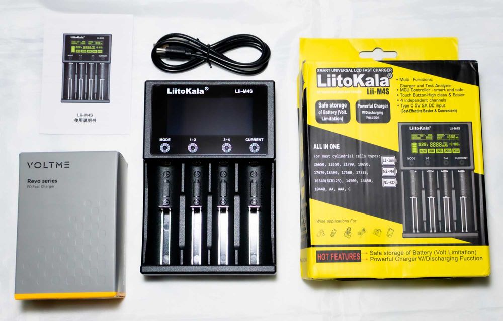 Універсальна зарядка LiitoKala Lii-M4S + Voltme Revo 20W PD (USB-C)