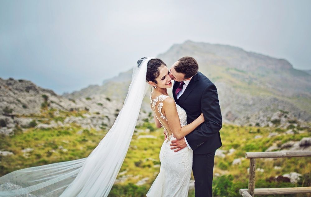 Suknia ślubna MADONNA jak Berta Bridal