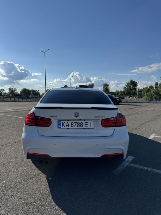 BMW f30 328 2013 год