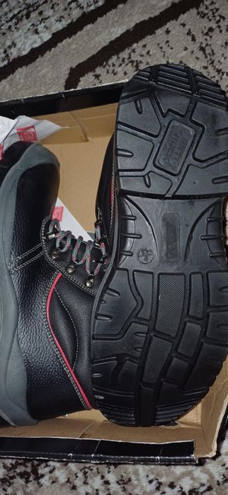 Робочі черевики .