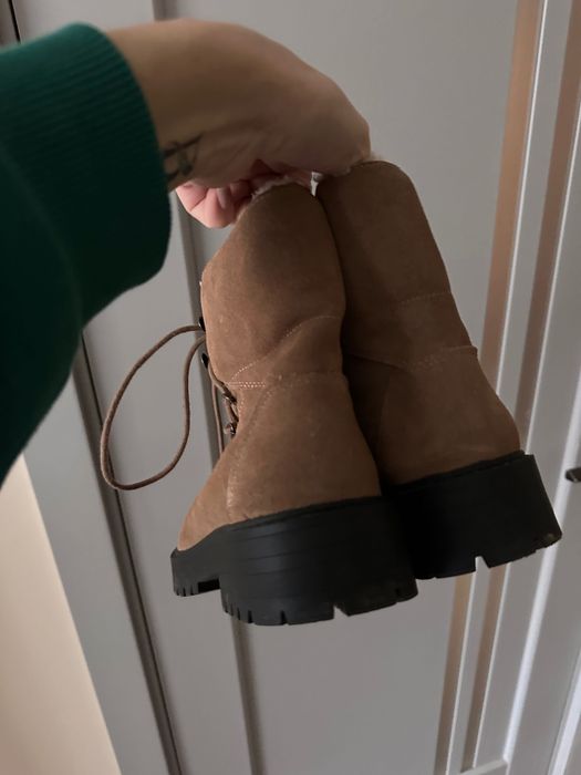 Зимові шкіряні черевики Oysho
